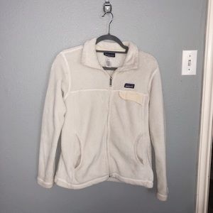 🦋 White Women’s Patagonia Fleece Jacket 🦋